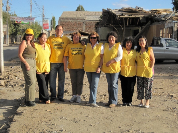 Équipe de ministres volontaires à Rancagua (mars 2010).